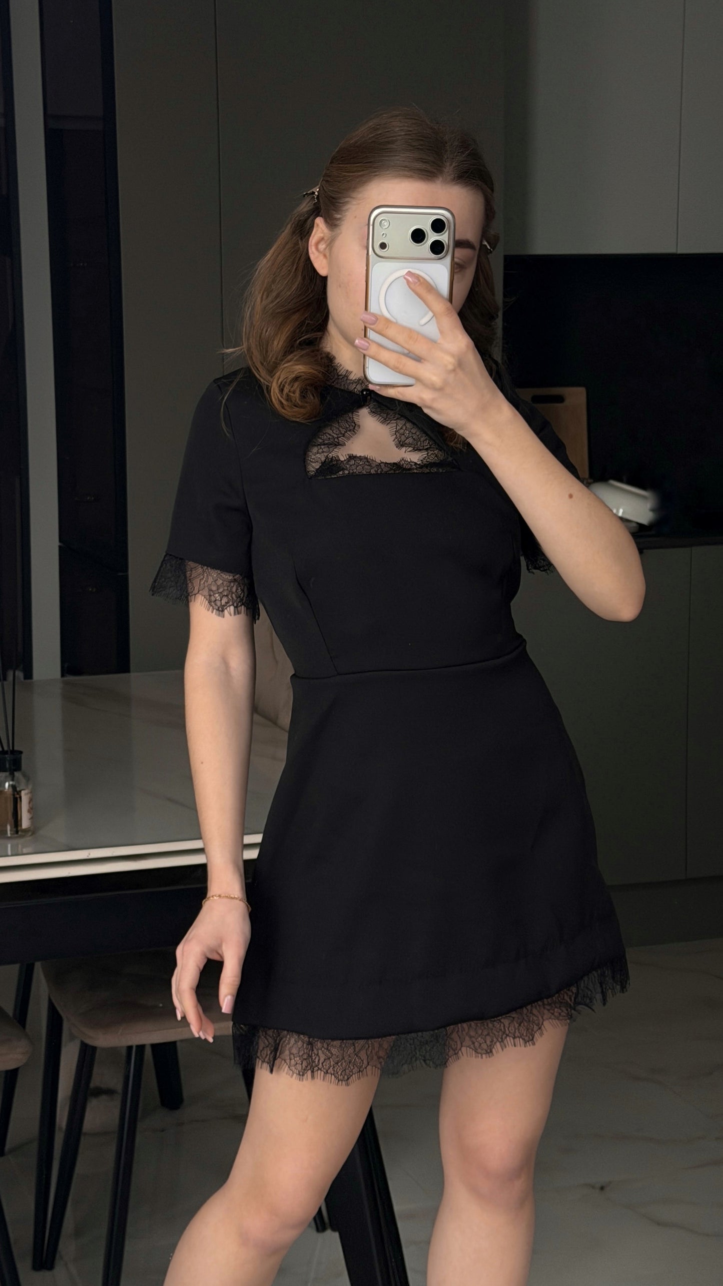 Dress with lace