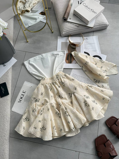 3-piece set (bandeau top, skirt, and headscarf)