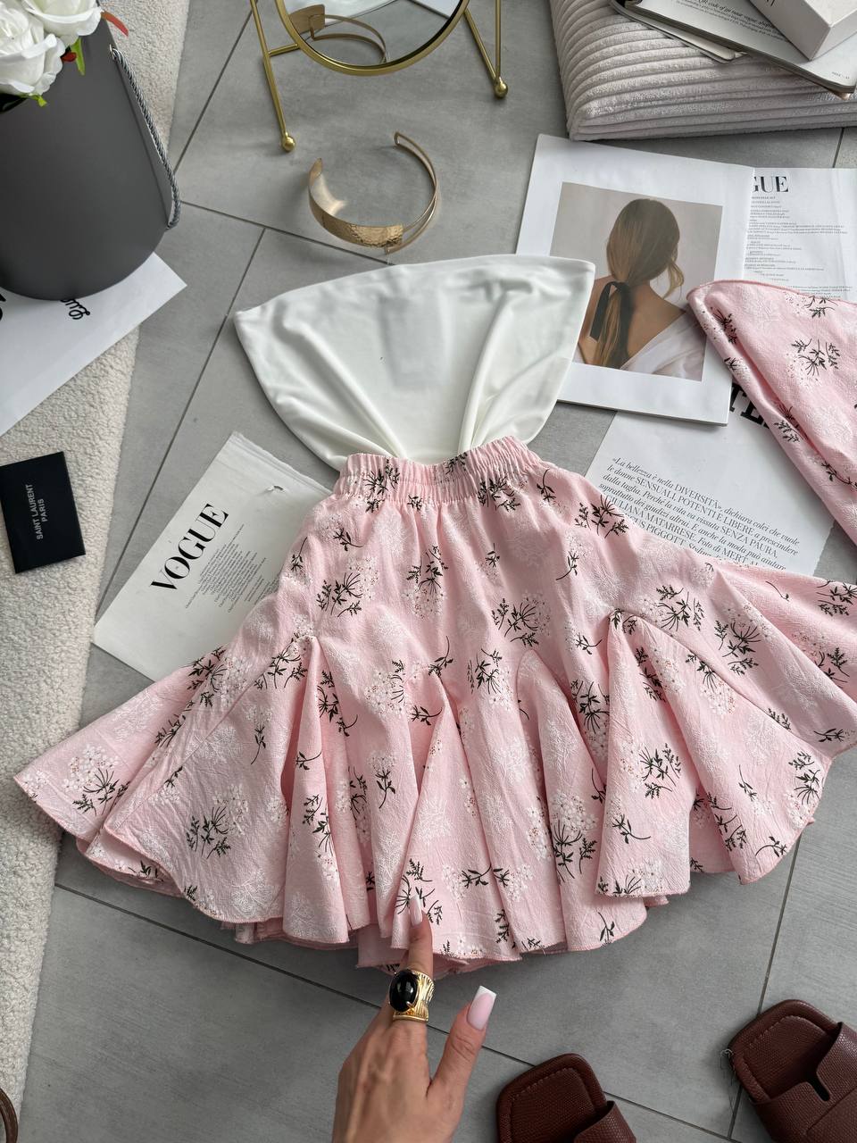 3-piece set (bandeau top, skirt, and headscarf)