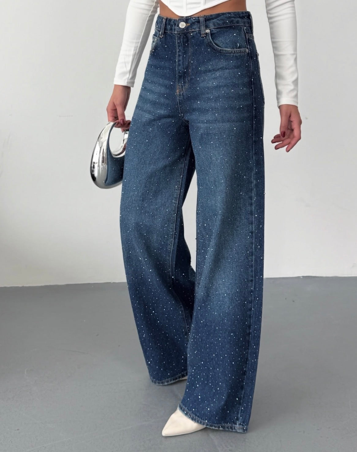 Jeans with rhinestones blue