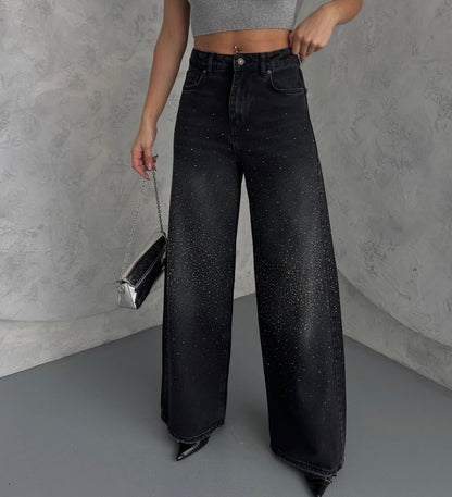 Jeans with rhinestones (knees)