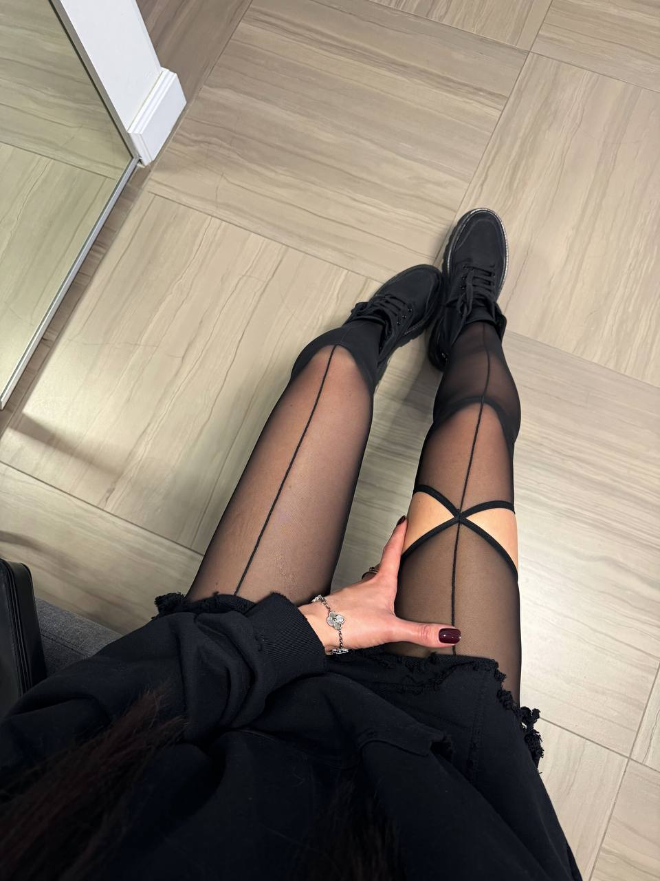 Cut-out tights