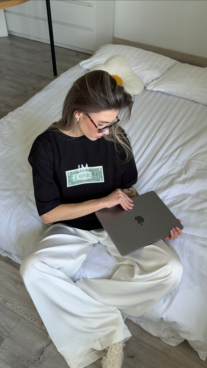 Oversized T-shirt with "money" print