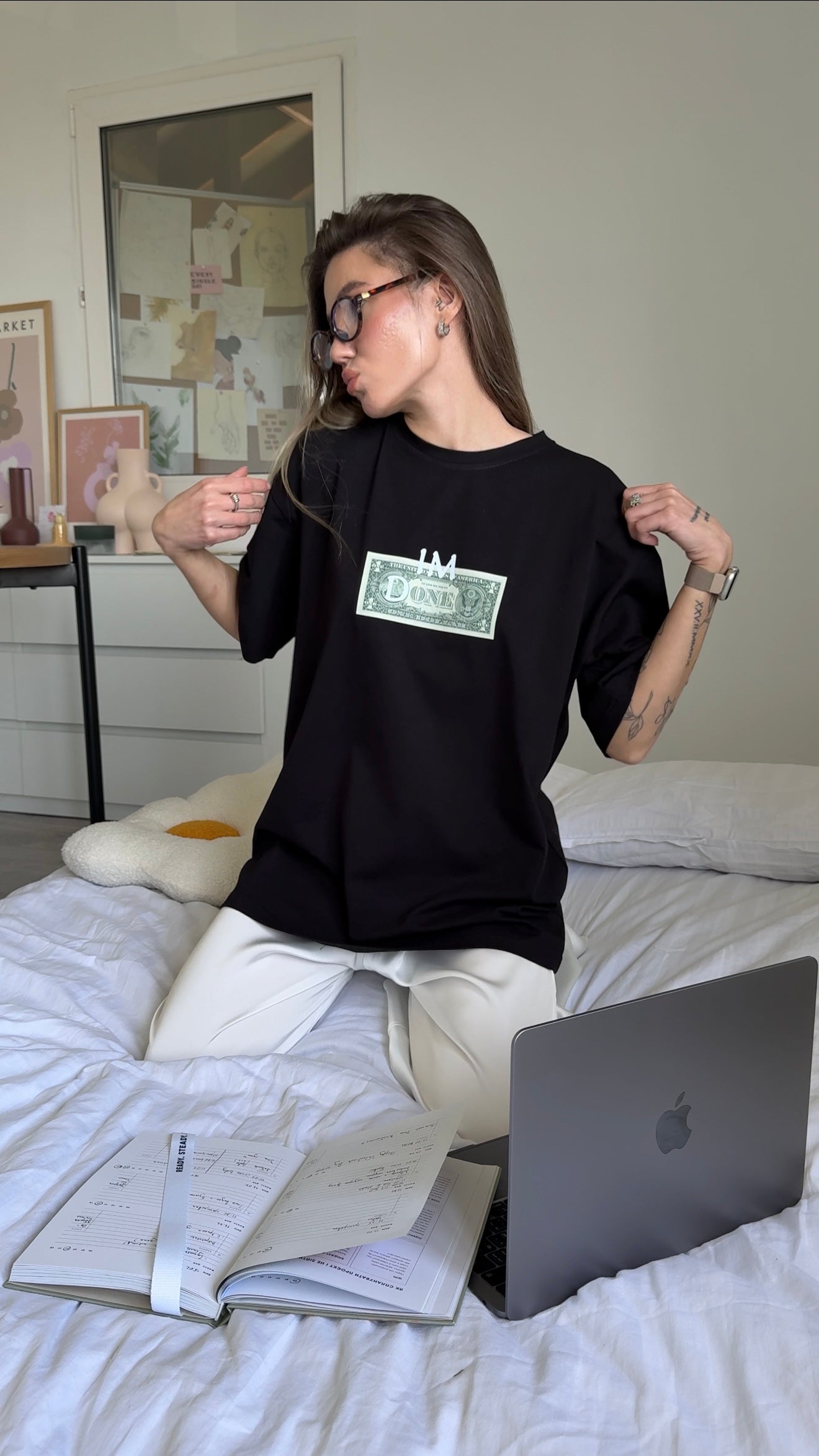 Oversized T-shirt with "money" print