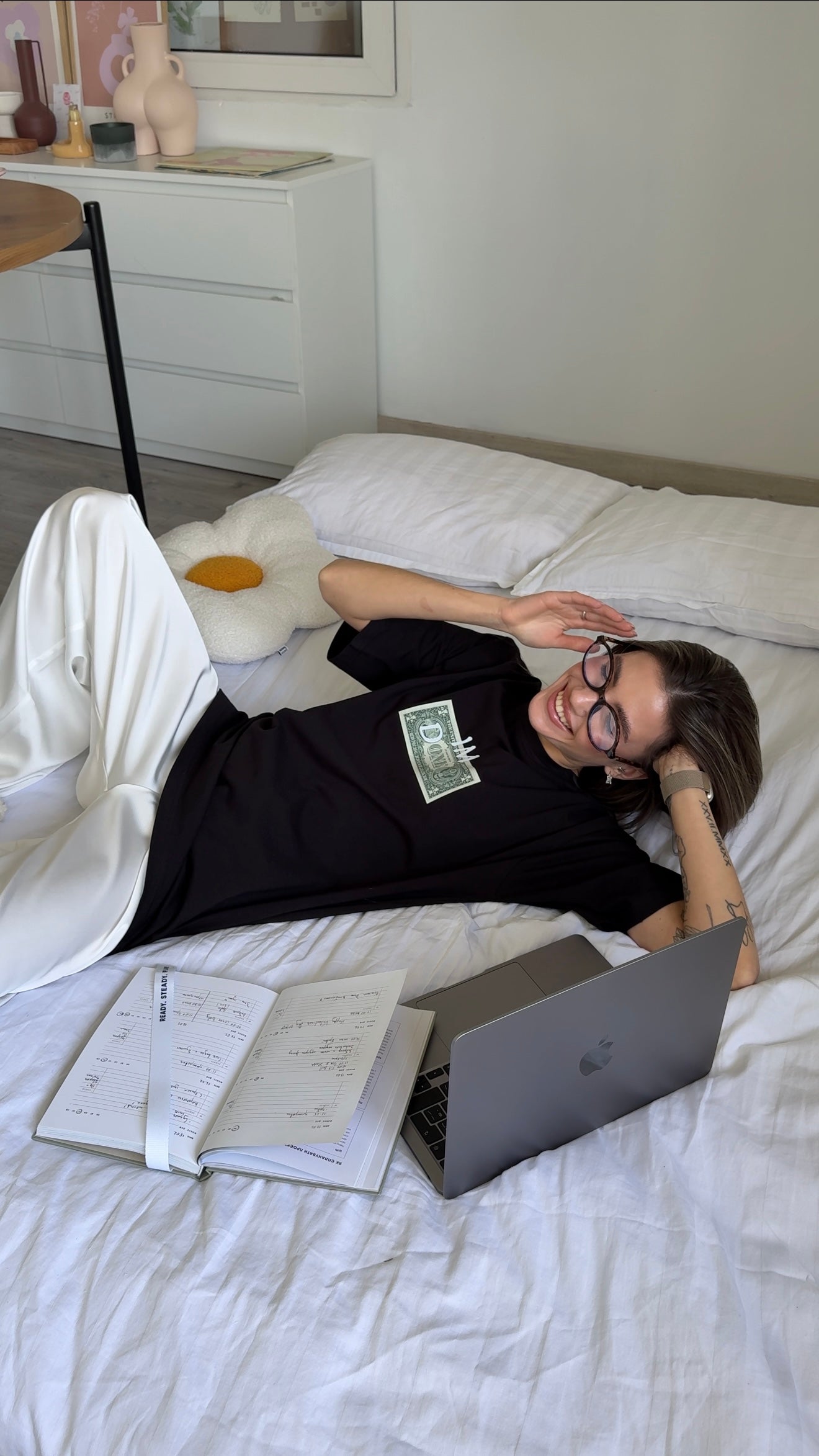 Oversized T-shirt with "money" print