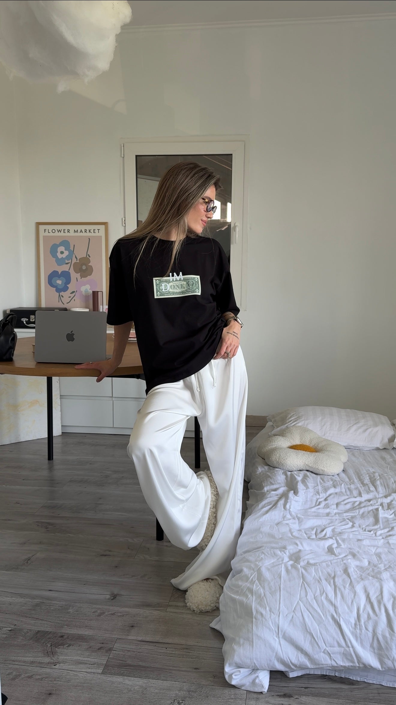 Oversized T-shirt with "money" print