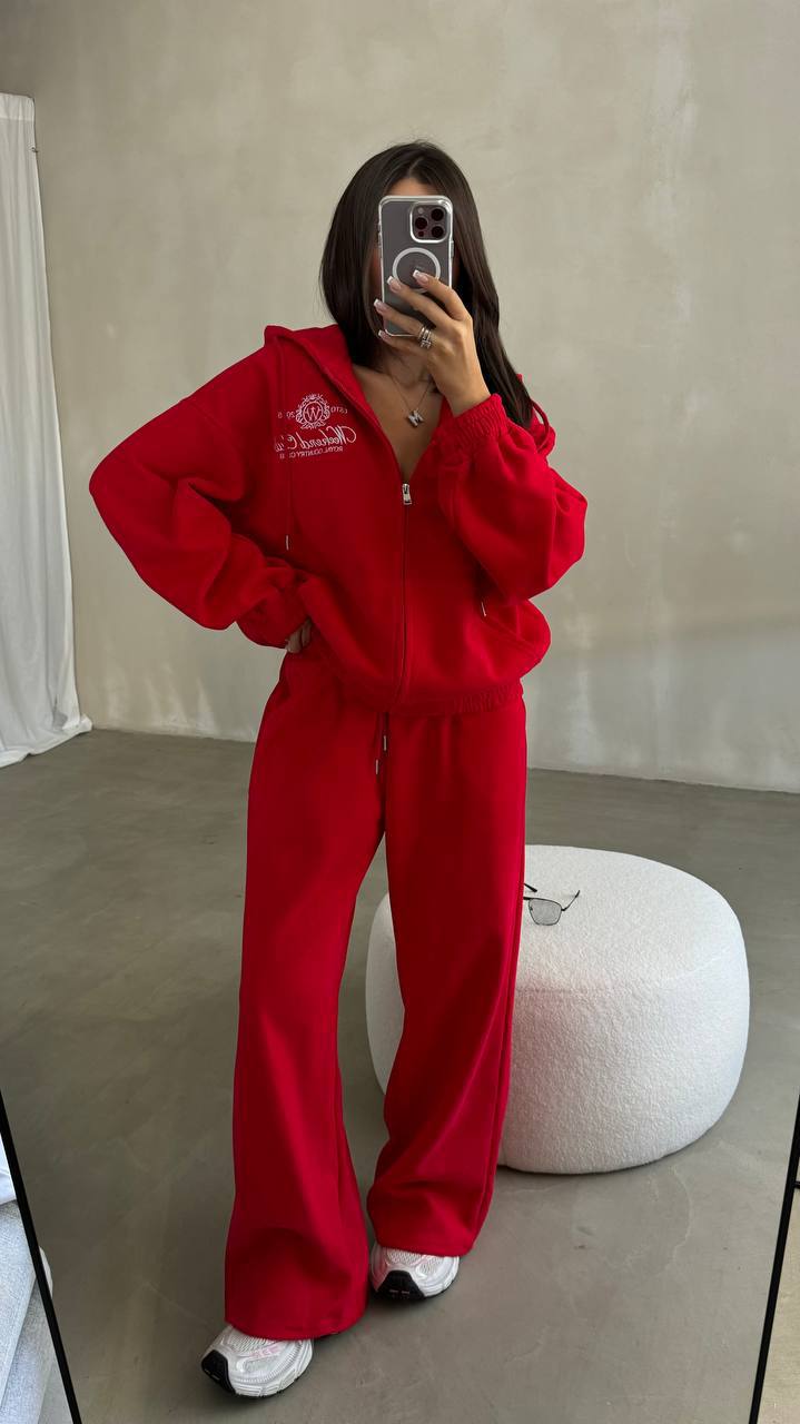 Two-piece tracksuit