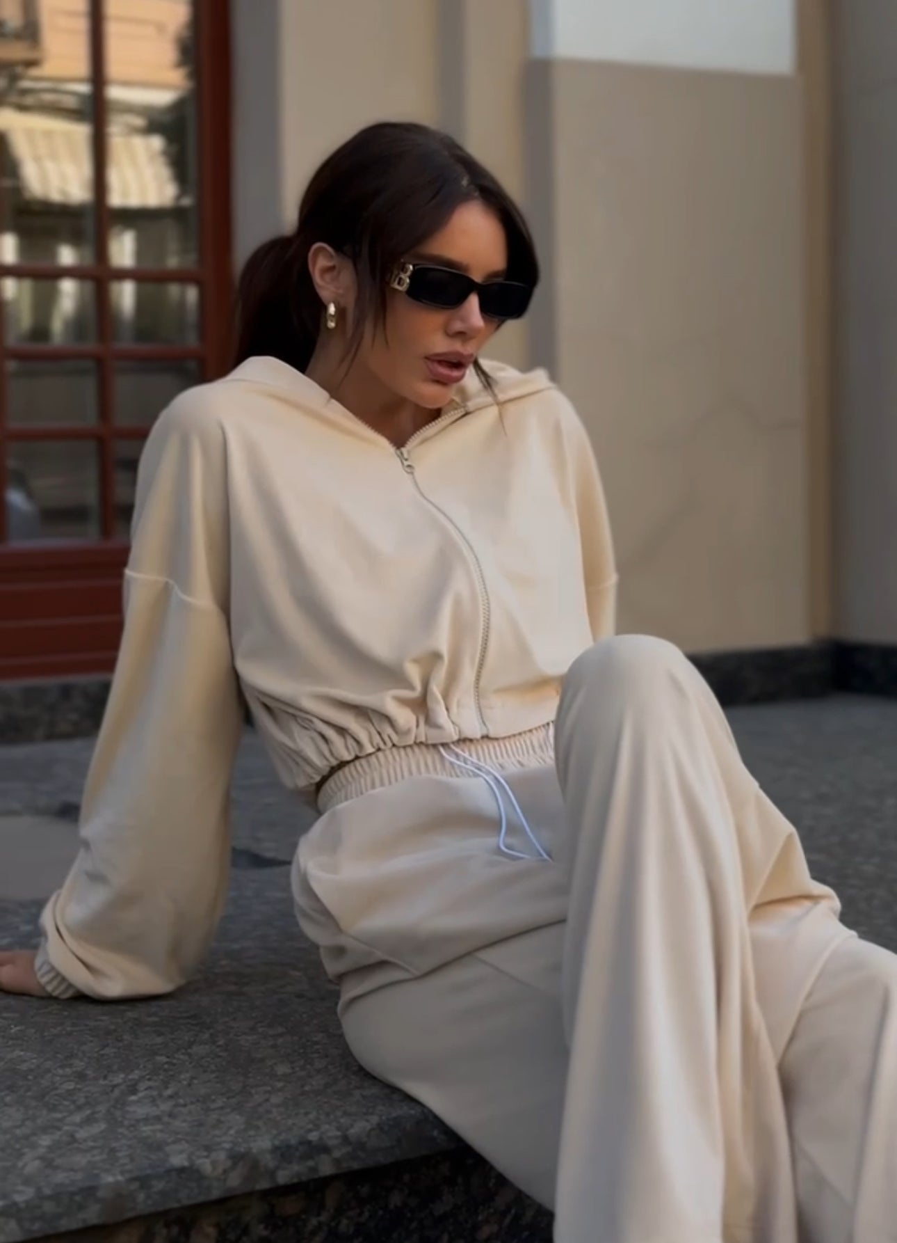 Welwetowy garnitur trzyczęściowy