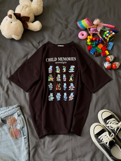 T-shirt with iconic Kinder figurines