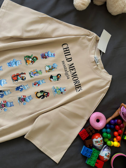 T-shirt with iconic Kinder figurines