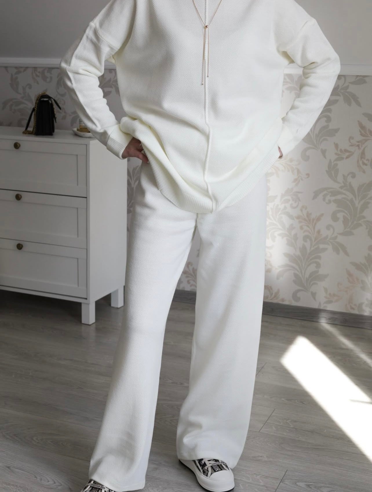 Basic knitted two-piece suit, milky
