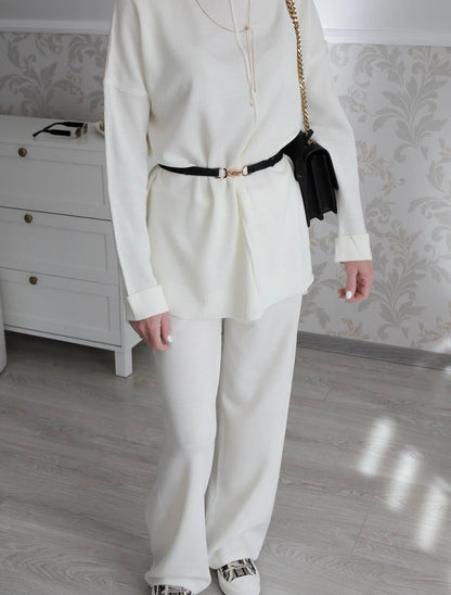 Basic knitted two-piece suit, milky