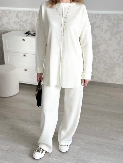 Basic knitted two-piece suit, milky