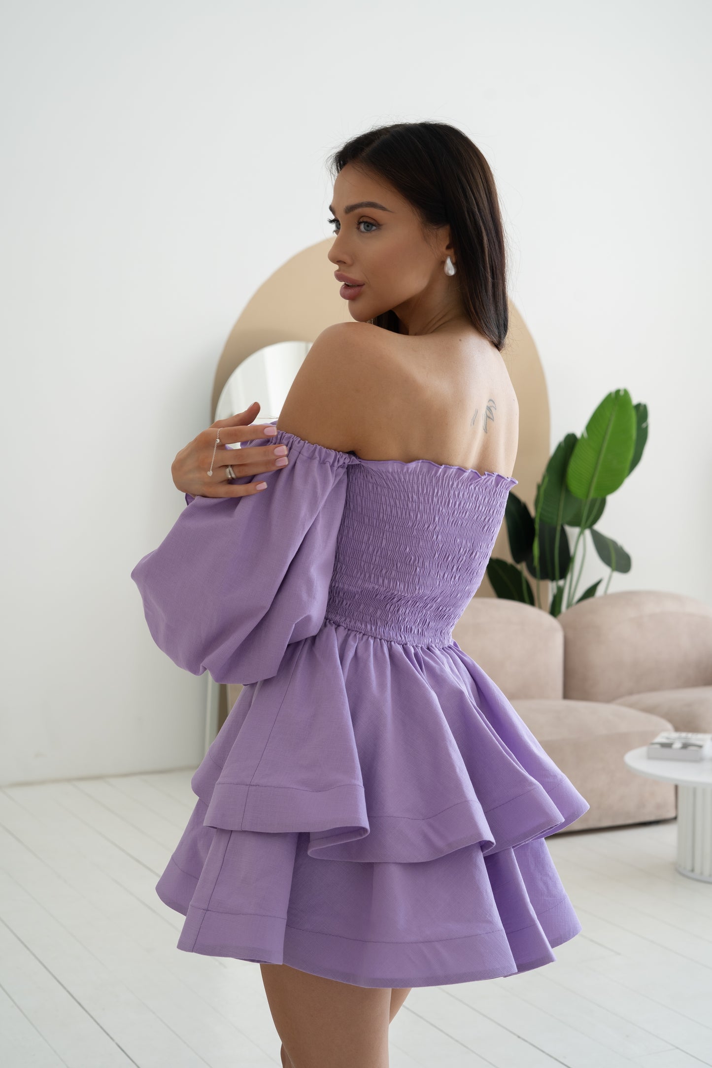 Лляна сукня з рукавами