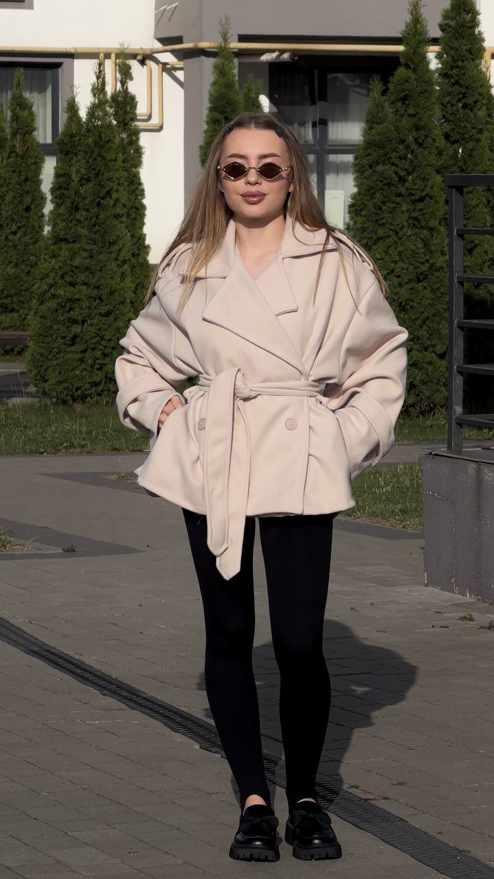 Пальто вкорочене