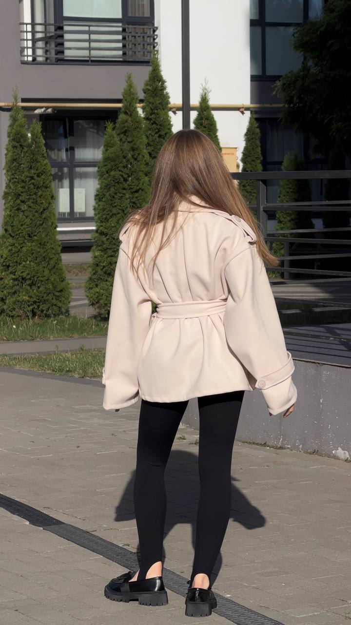 Пальто вкорочене