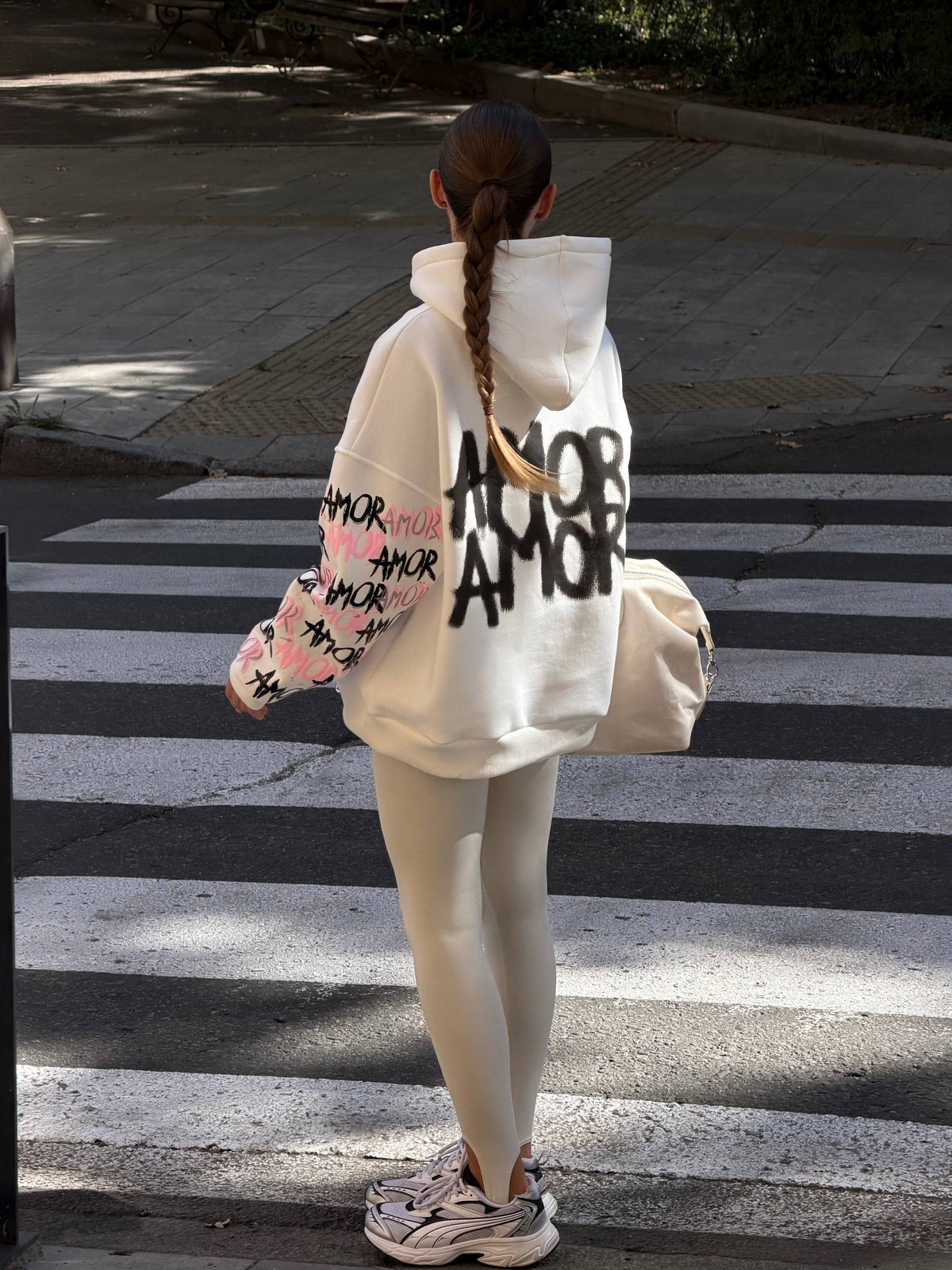 Худі oversize з принтом AMOR