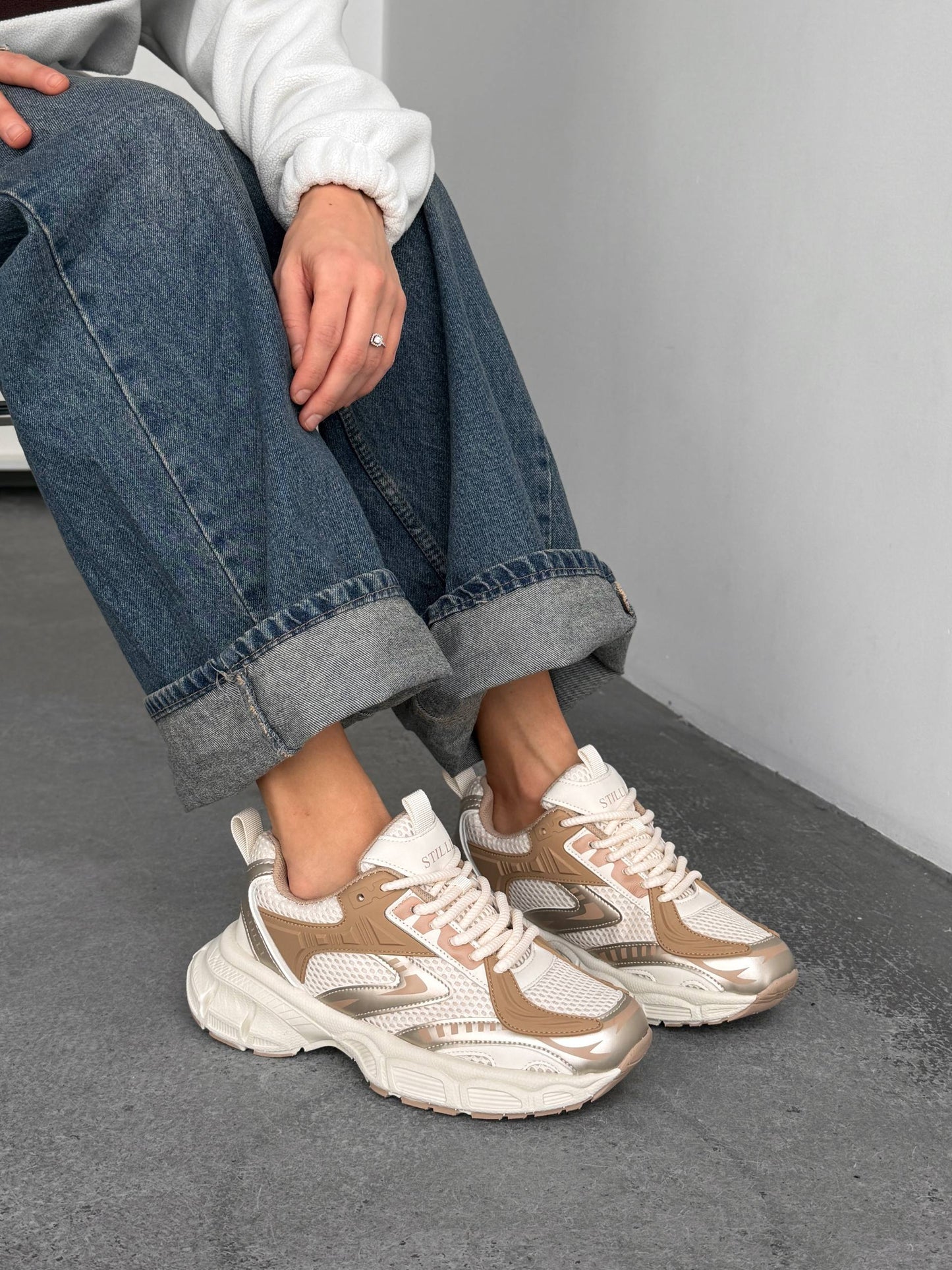 Everyday sneakers, light beige + brown