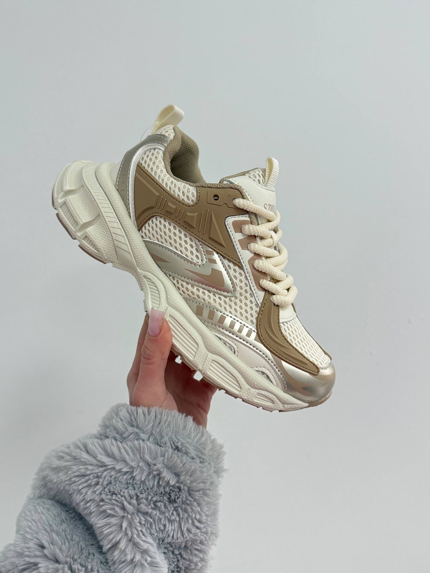 Everyday sneakers, light beige + brown