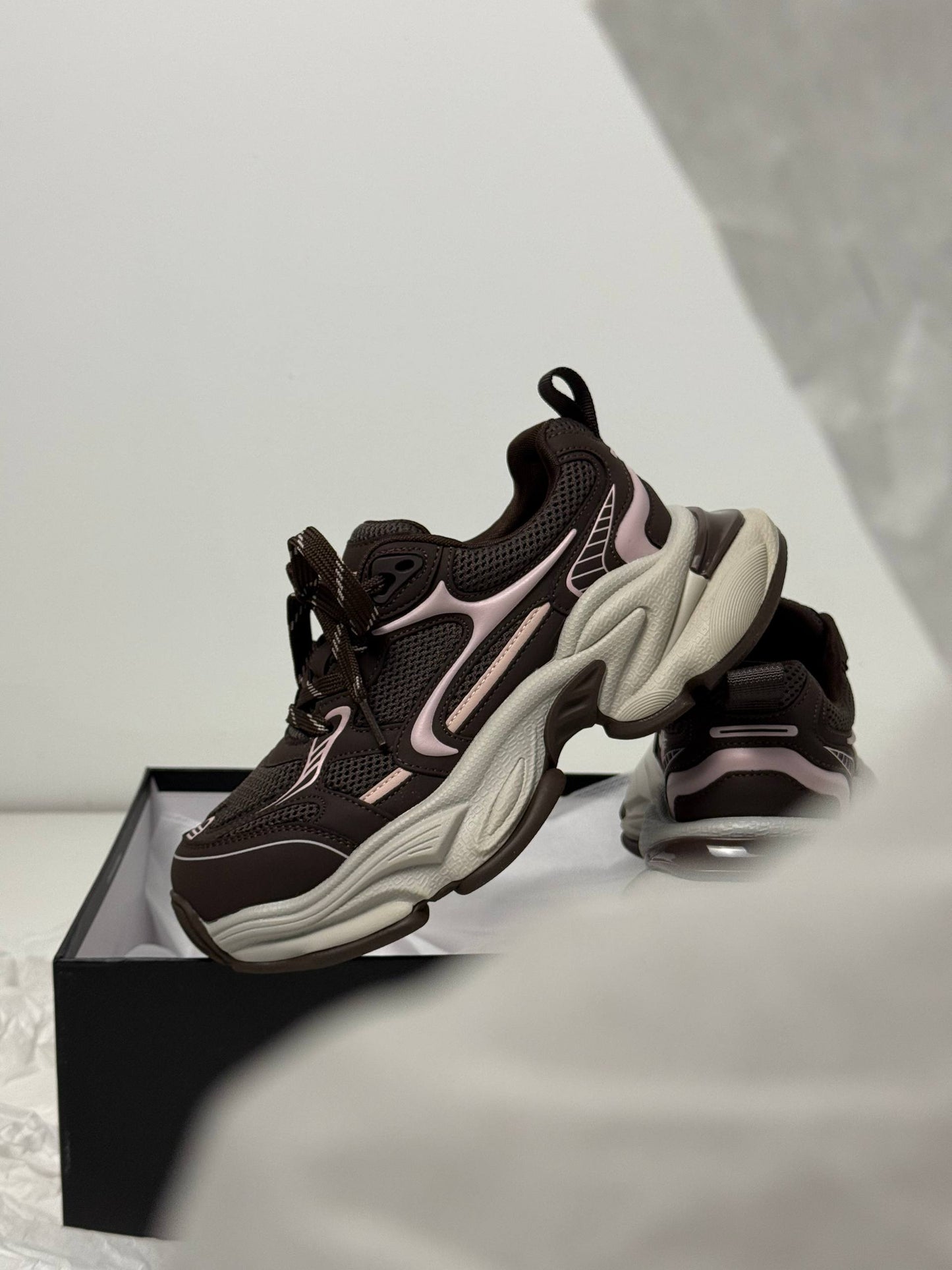 Boss Victor™ sneakers, blush pink + brown