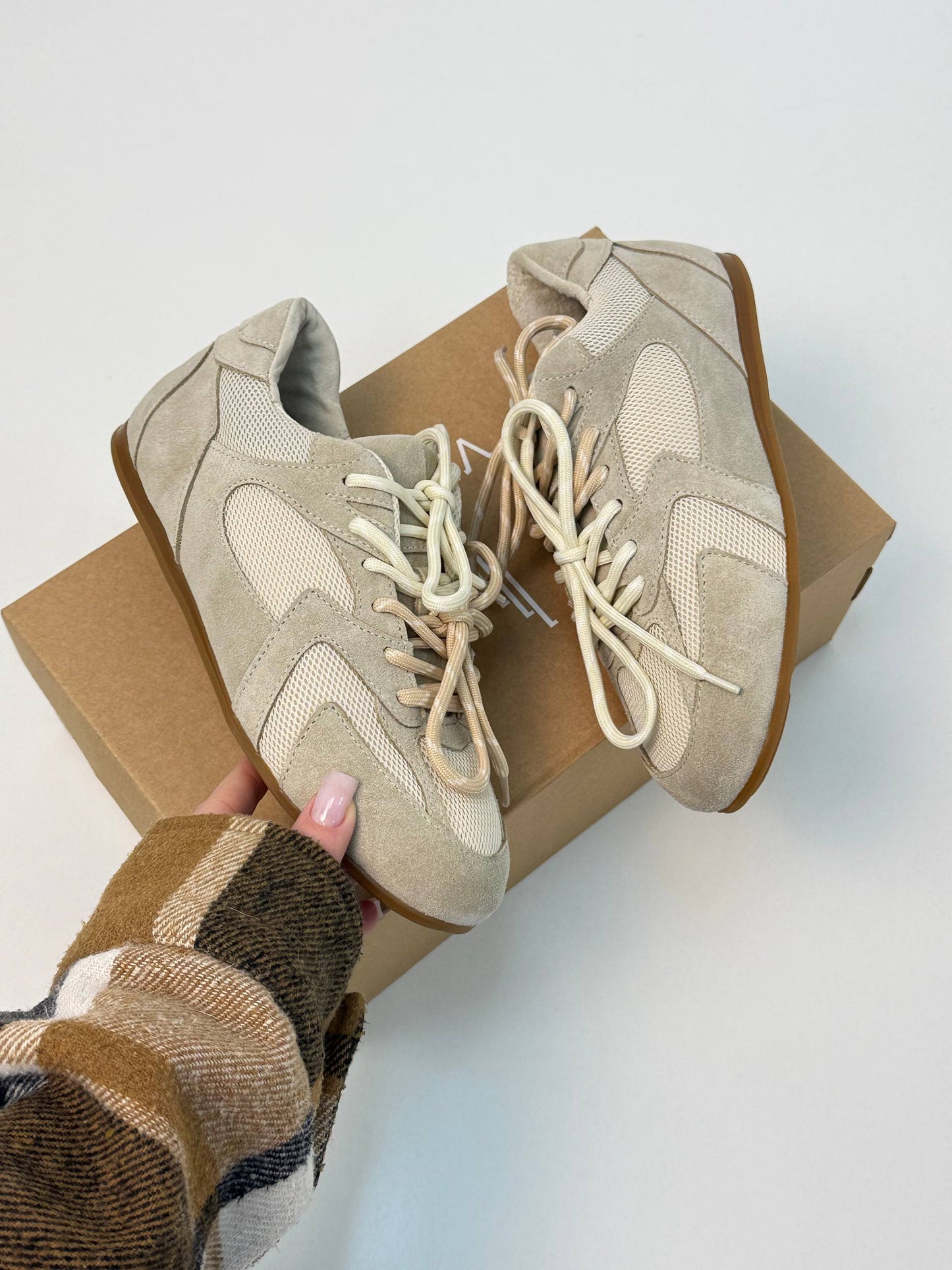 Double lace-up sneakers, beige