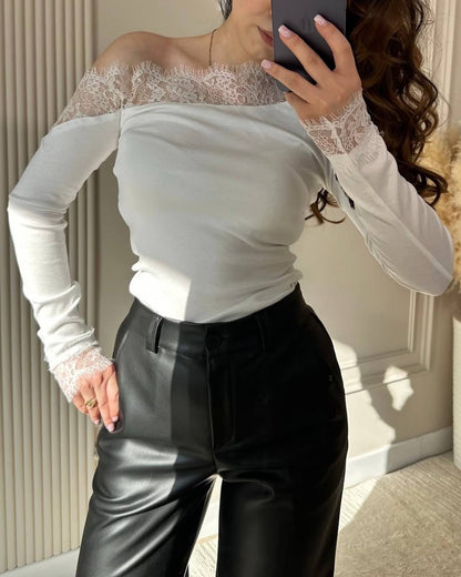 Shoulder-lace top