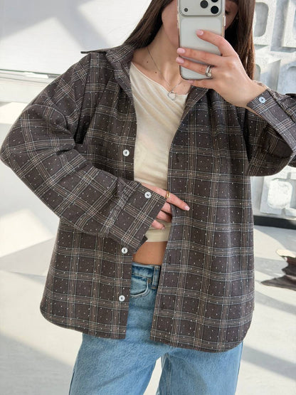 Shirt with stones made of natural fabric