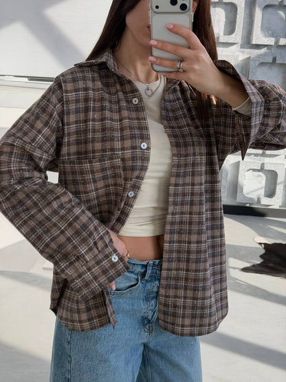Shirt with stones made of natural fabric