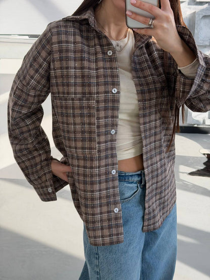 Shirt with stones made of natural fabric