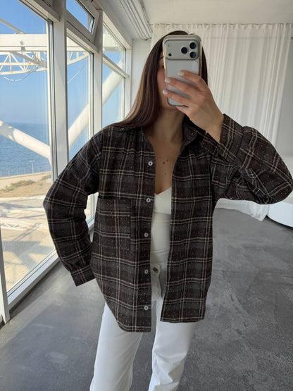 Shirt with stones made of natural fabric