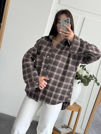 Shirt with stones made of natural fabric