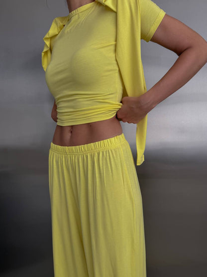 Lightweight three-piece suit (trousers, long sleeve top, t-shirt)