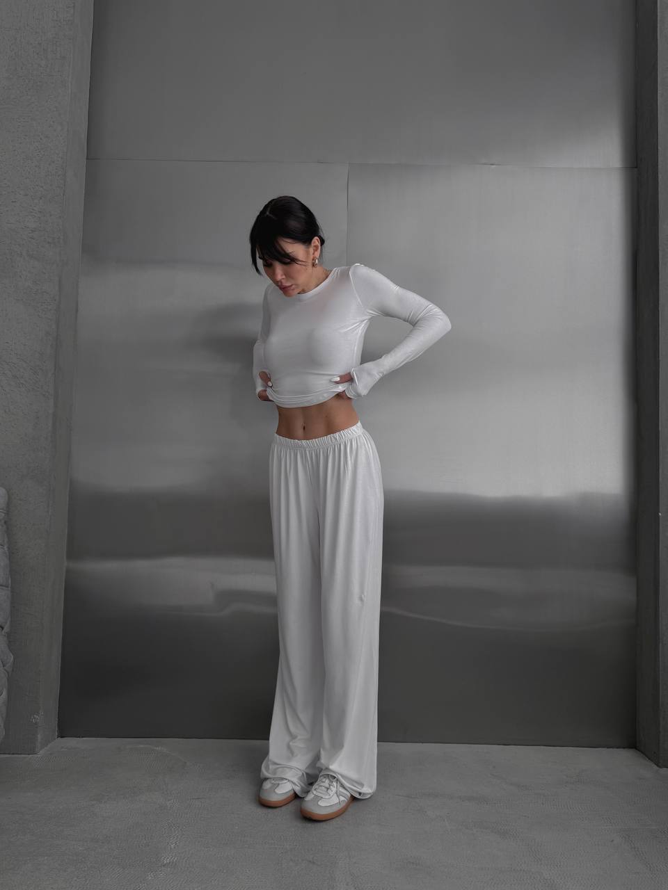 Lightweight three-piece suit (trousers, long sleeve top, t-shirt)