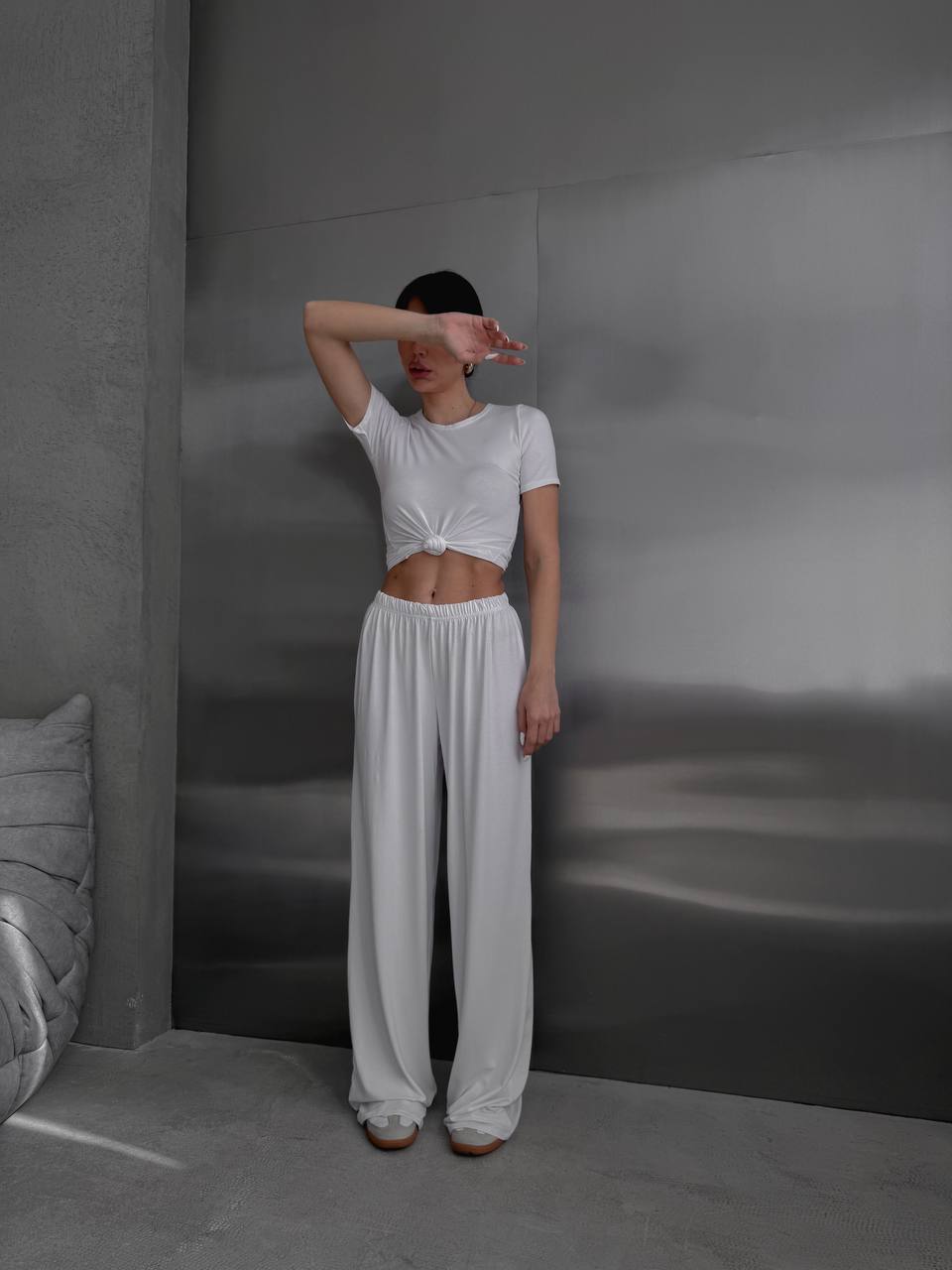 Lightweight three-piece suit (trousers, long sleeve top, t-shirt)