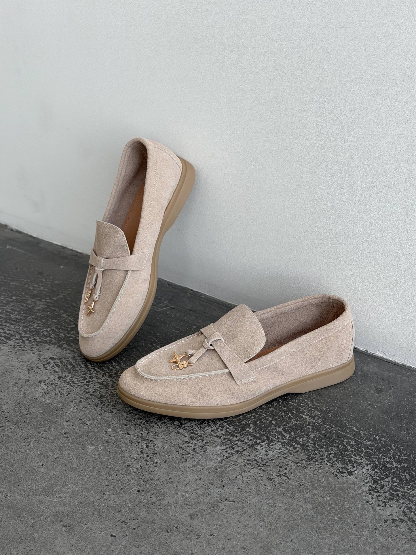 Classic everyday loafers, beige