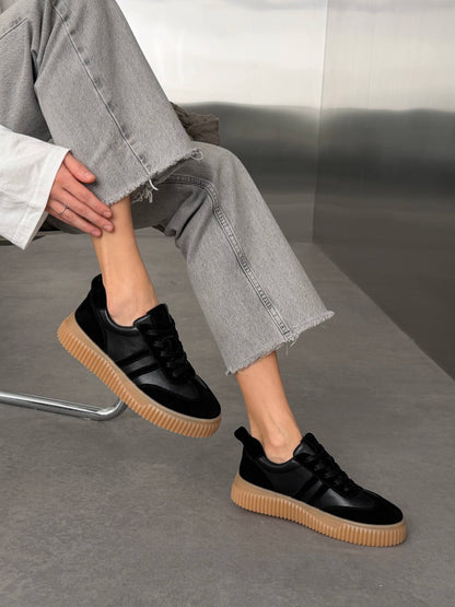 Sneakersy na wysokiej platformie, czarne