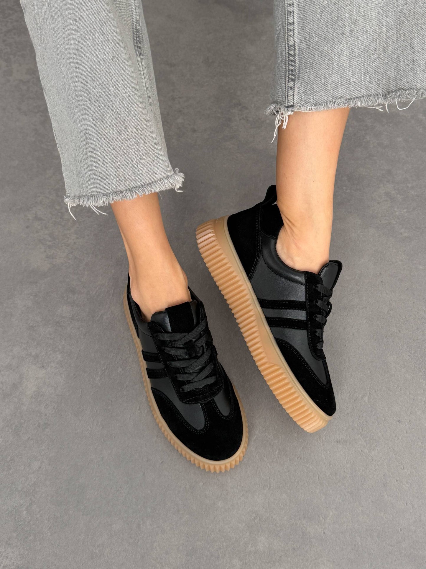 Sneakersy na wysokiej platformie, czarne