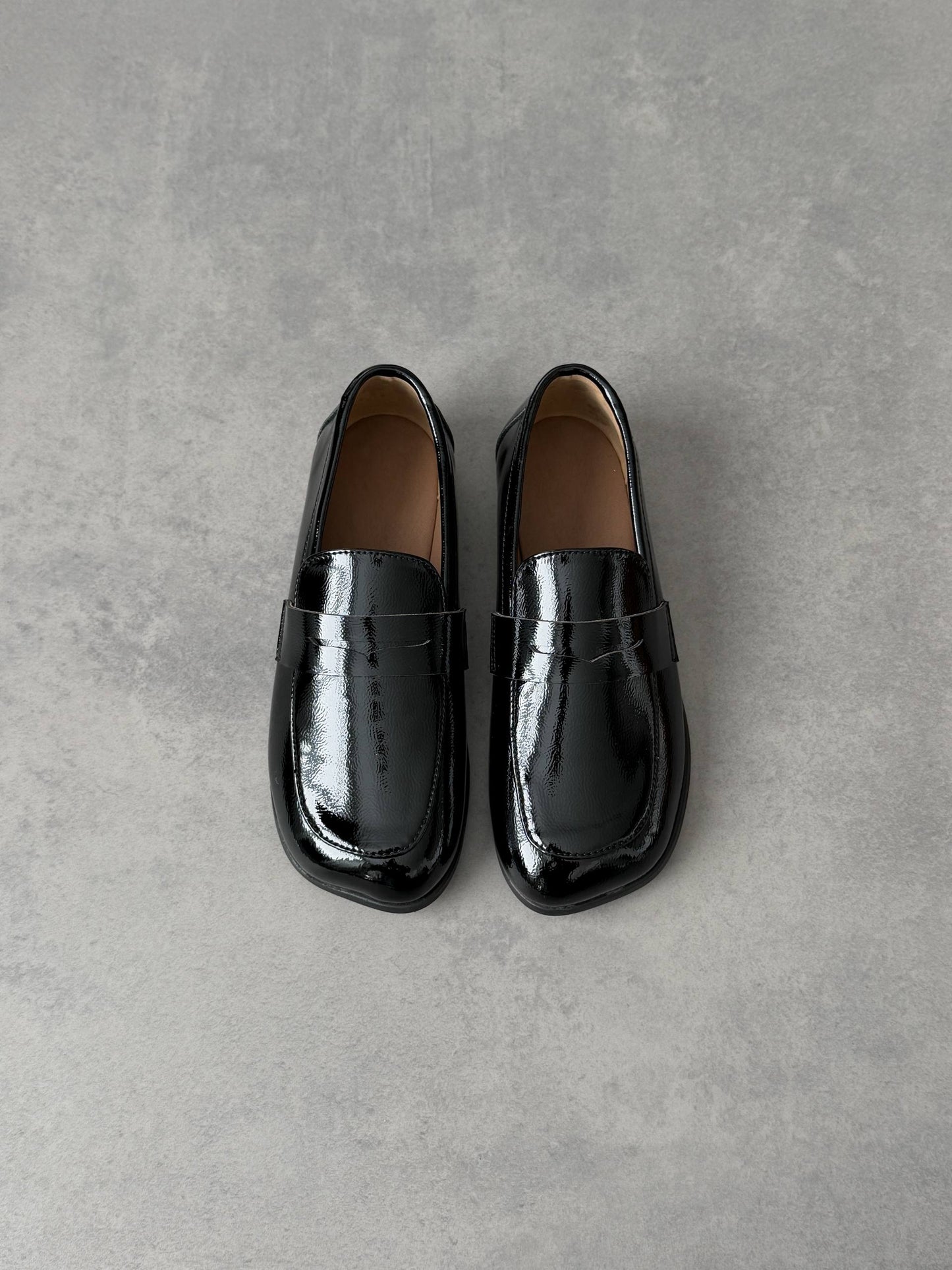 Anatomiczne loafersy barefoot NikArt, czarny połysk