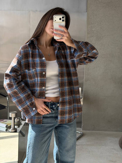 Shirt with stones made of natural fabric