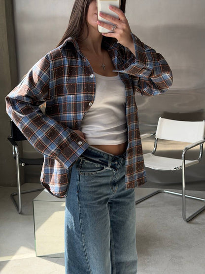 Shirt with stones made of natural fabric