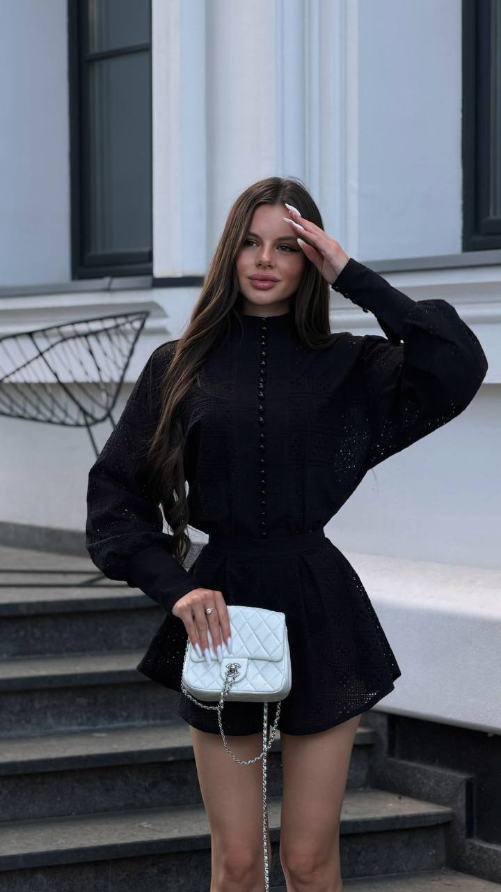 Cotton eyelet set