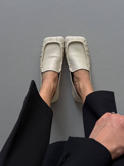 Ekskluzywne loafersy TM „Ari Andano”, jasny beż