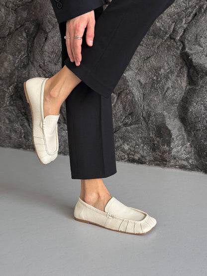 Ekskluzywne loafersy TM „Ari Andano”, jasny beż