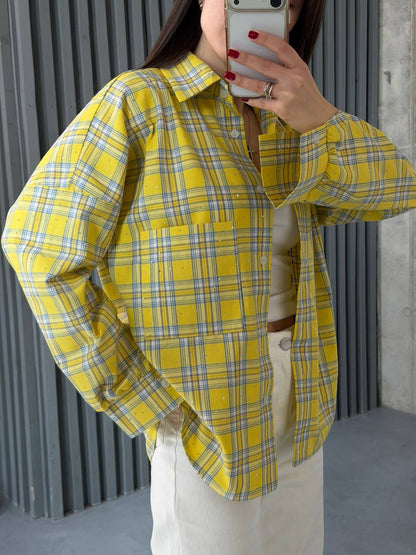 Shirt with stones made of natural fabric