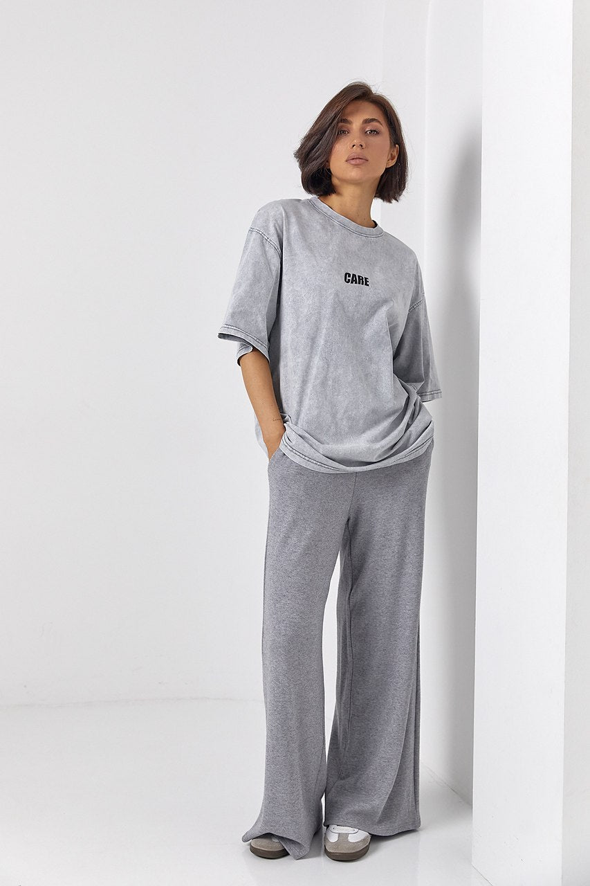 T-shirt oversize z nadrukiem, szary