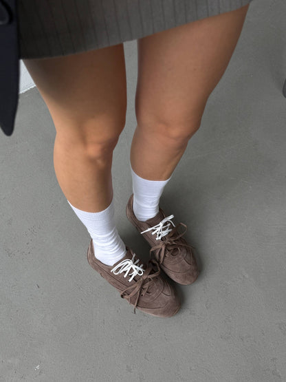 Double-laced sneakers, brown