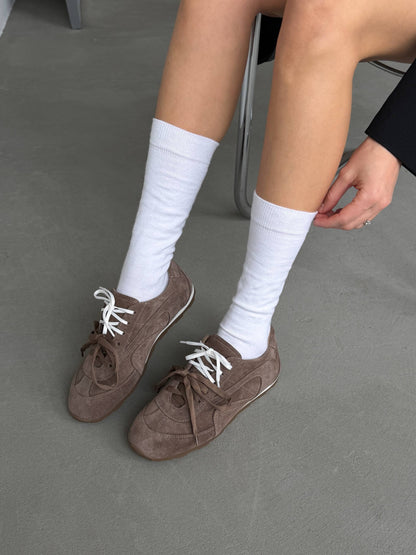 Double-laced sneakers, brown