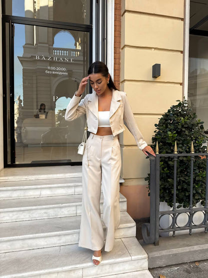 Suit (jacket + trousers)