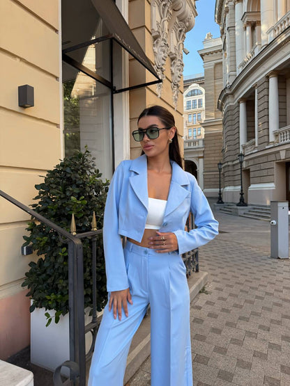 Suit (jacket + trousers)
