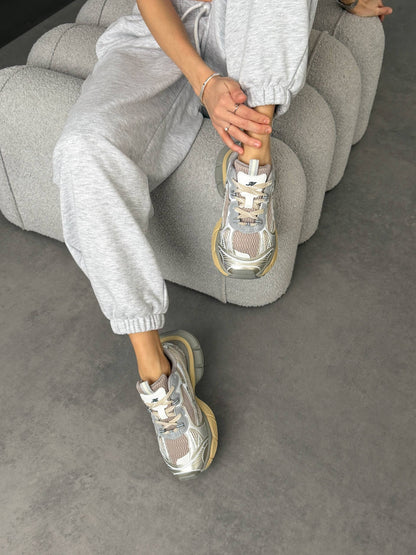 Sneakersy na masywnej podeszwie, szare